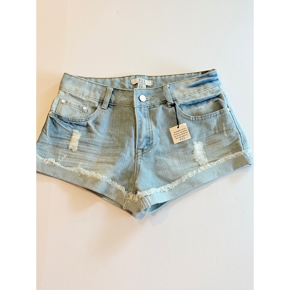 XXI Los Angeles Light Wash Distressed Denim Shorts Size 27 NWT